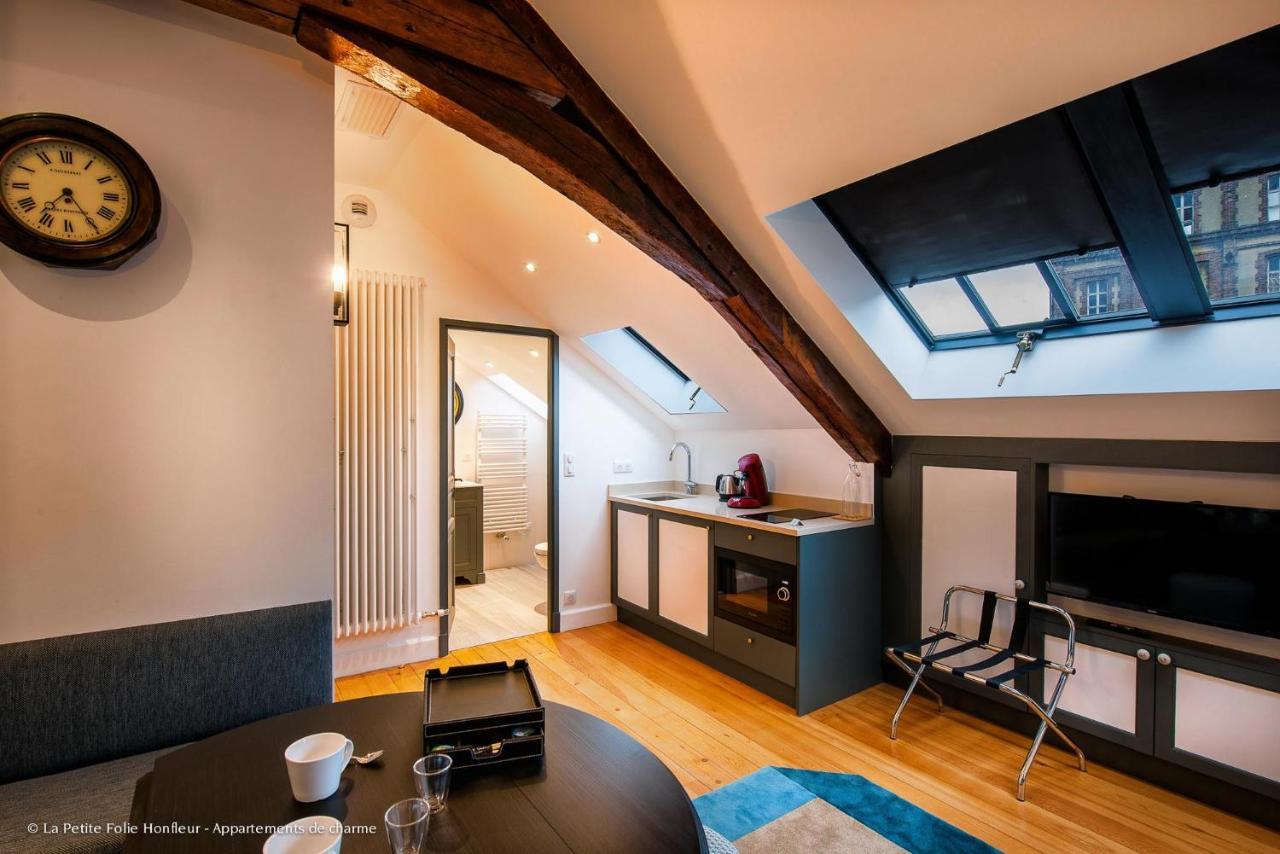 Bed and Breakfast La Petite Folie Honfleur Exterior foto