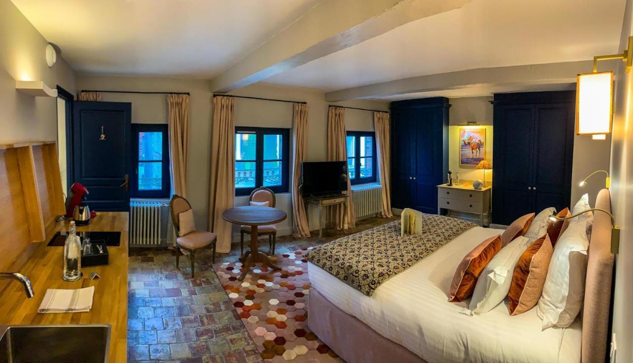 Bed and Breakfast La Petite Folie Honfleur Exterior foto