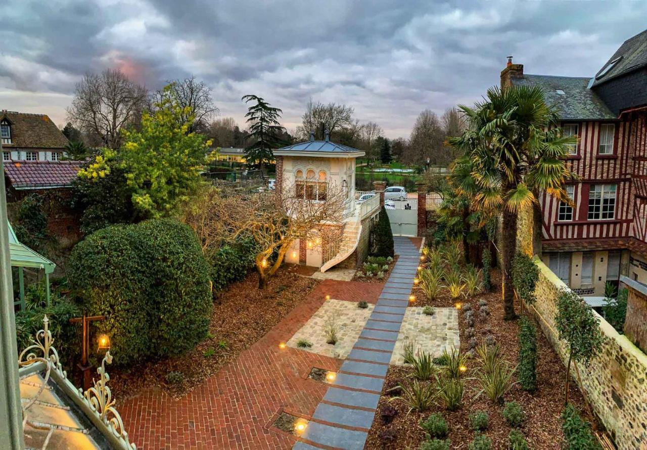 Bed and Breakfast La Petite Folie Honfleur Exterior foto